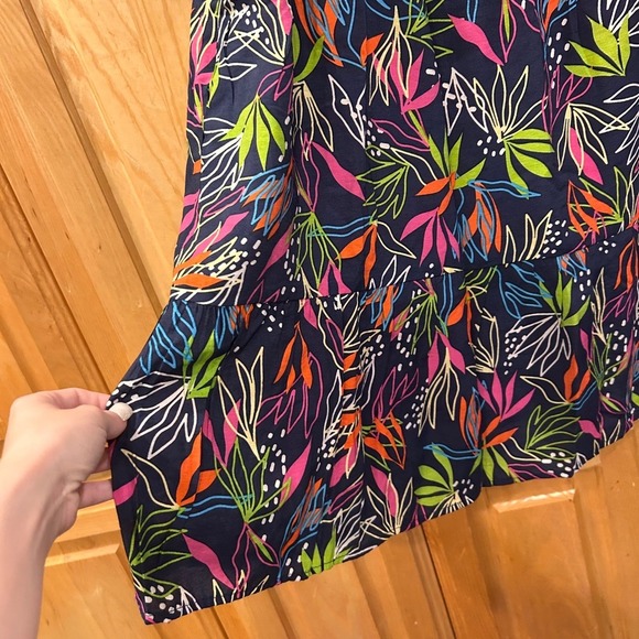 THML Women's Size L Navy Blue Colorful Leaf Print Tiered Short Sleeve Dress - Picture 3 of 8